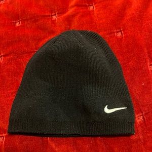 NIKE DRI FIT Beanie Hat Black Youth Unisex